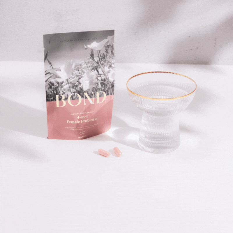 BOND 4-in-1 Female Probiotic bottle rotating view